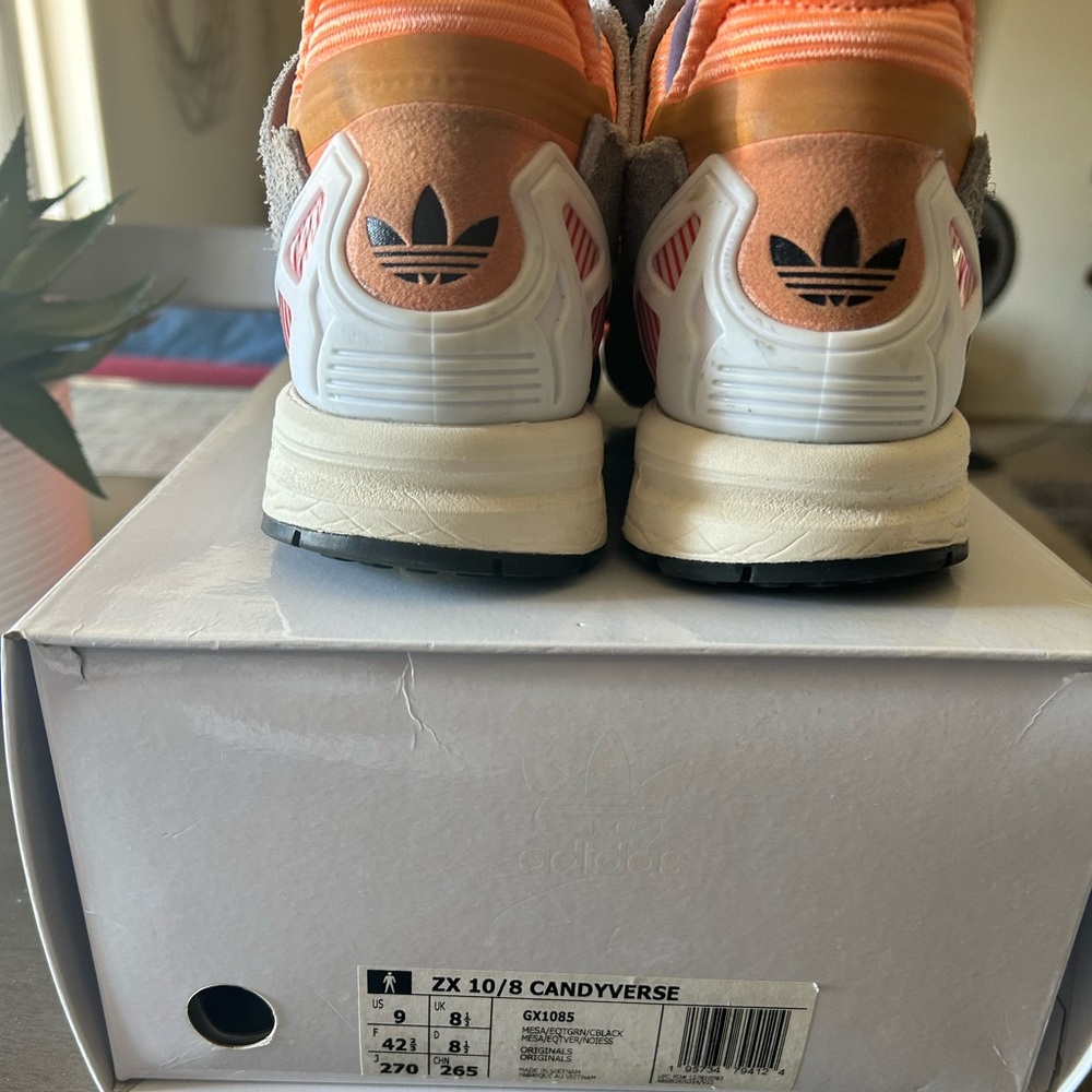 Adidas men’s shoes gently worn - Picture 2 of 3